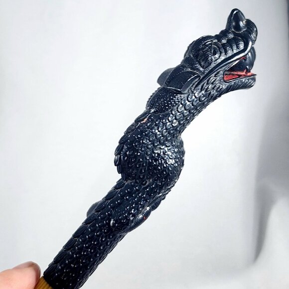 Vintage Japanese Dragon Shoehorn Black Fantasy Asian Style Mythical Beast Wand - Picture 5 of 9